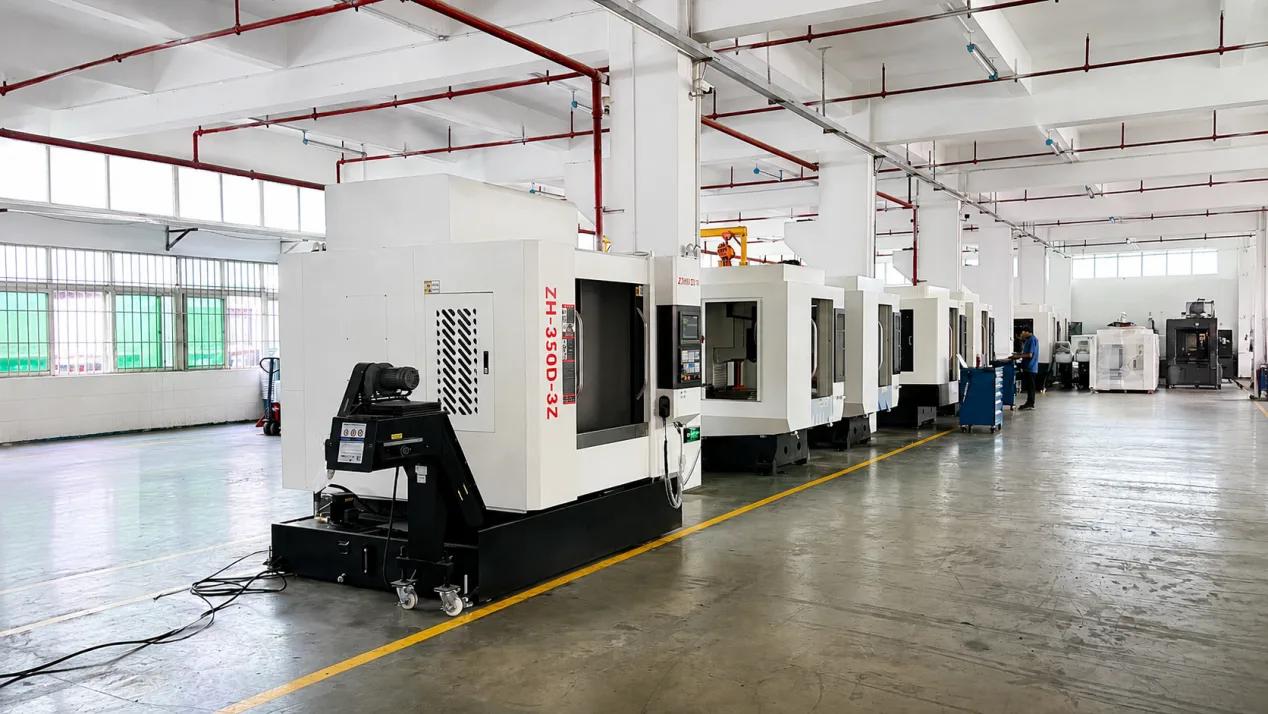 Banner di fabbrica del centro di lavoro di precisione CNC Zhihe
